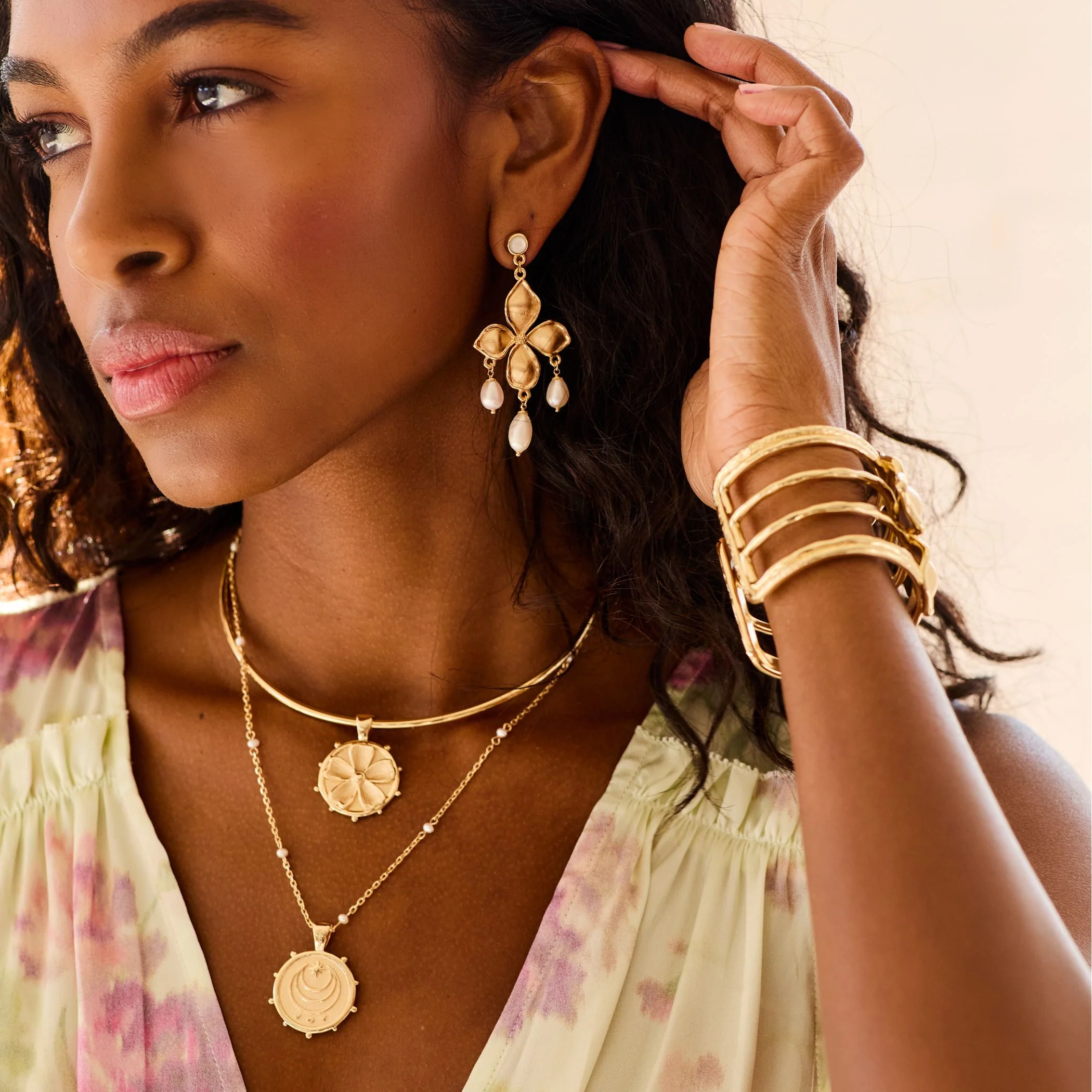JOY Periwinkle Pearl Earrings - Image 2