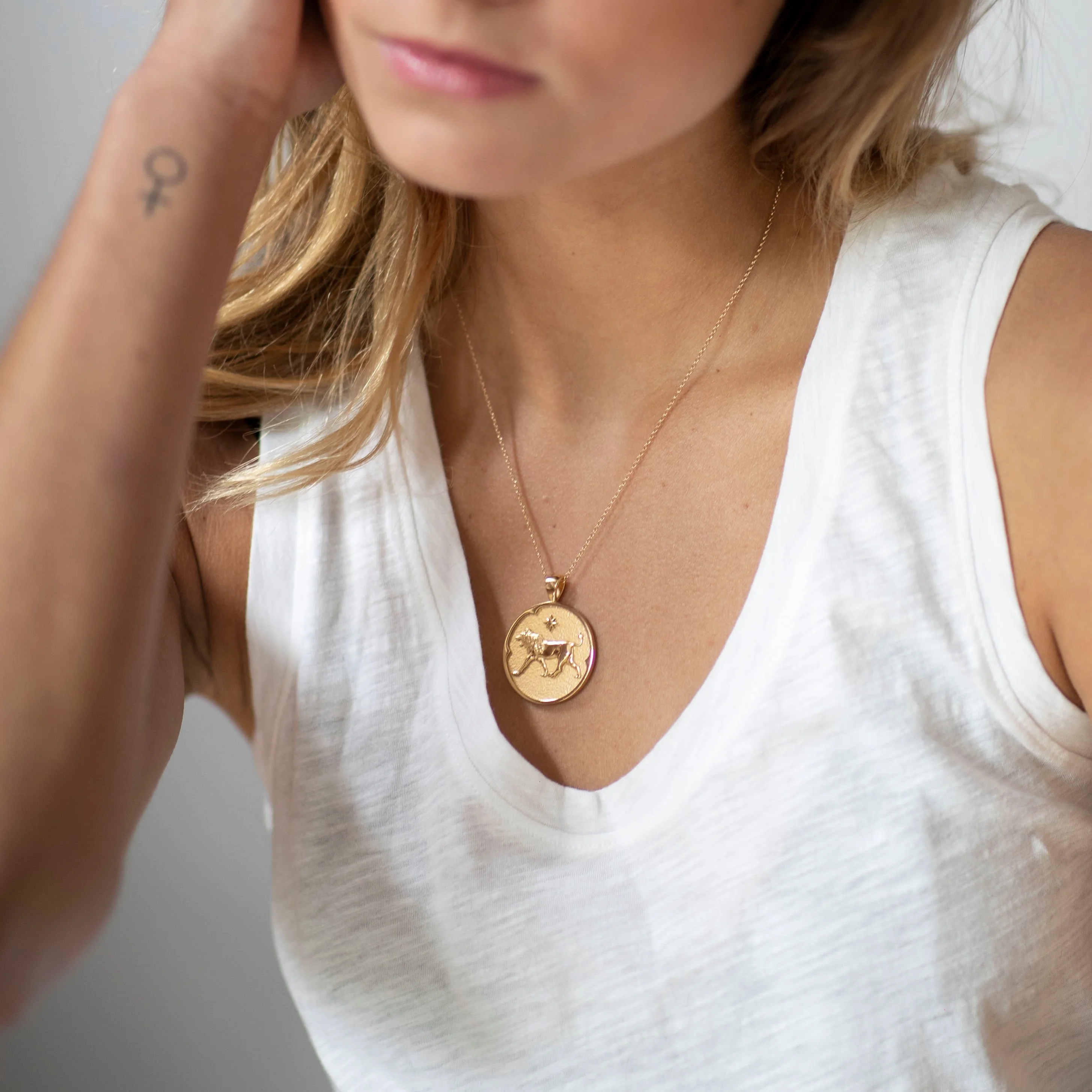 LEO JW Zodiac Pendant Coin - Jul 23 - Aug 22 - Image 3