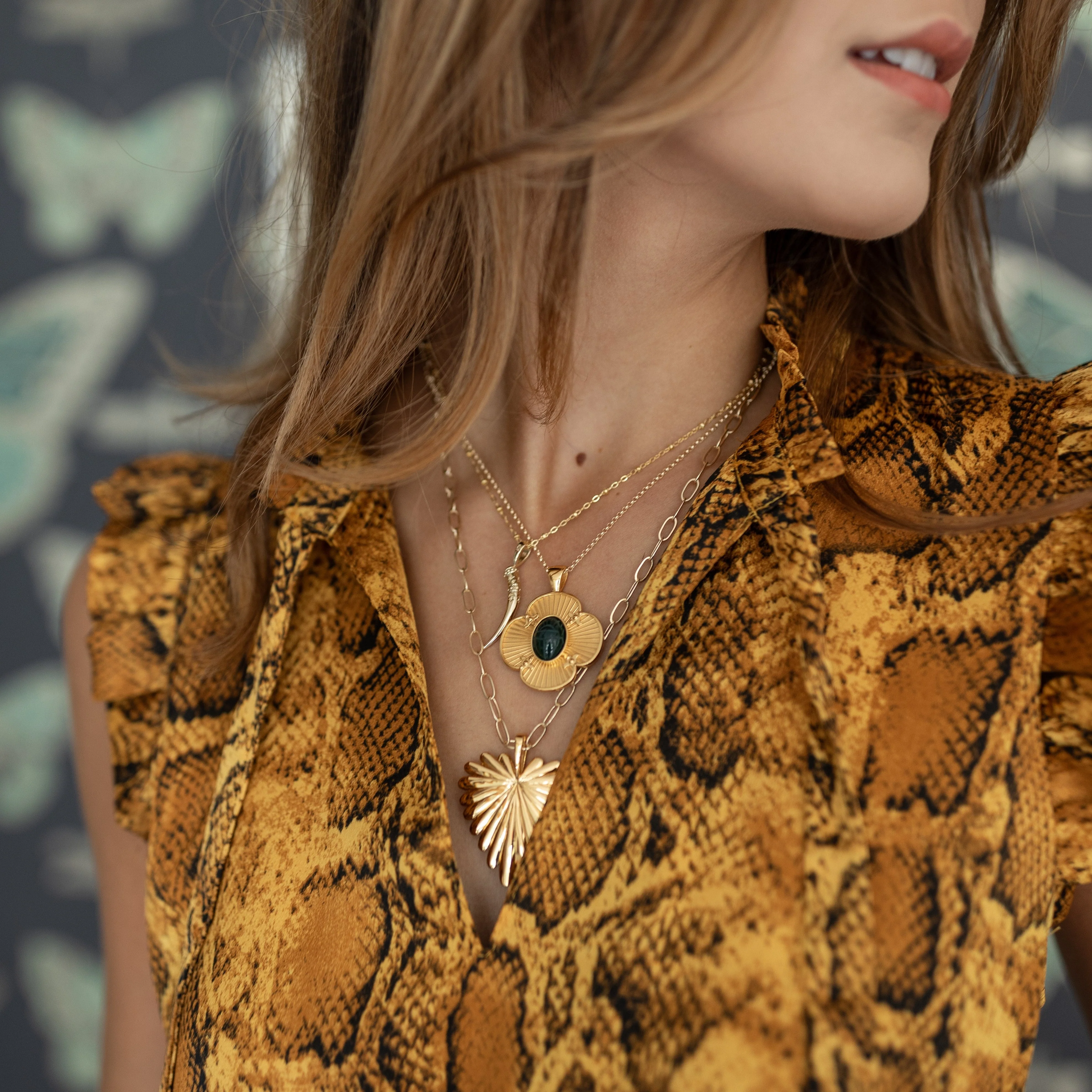 PROTECT JW Small Tusk Pendant in Solid Gold - Image 3